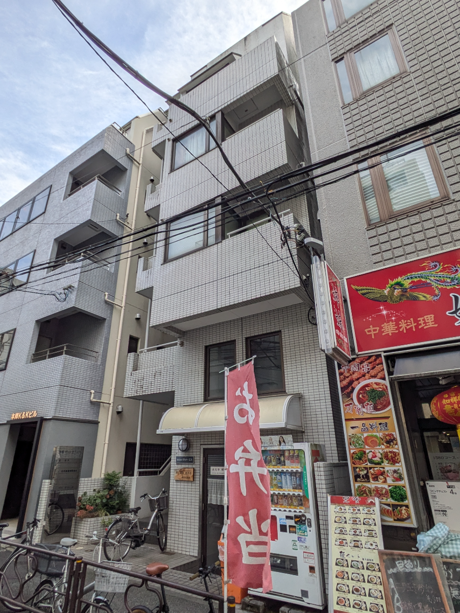 v20251212150907/fresh/building/J00100405918_15