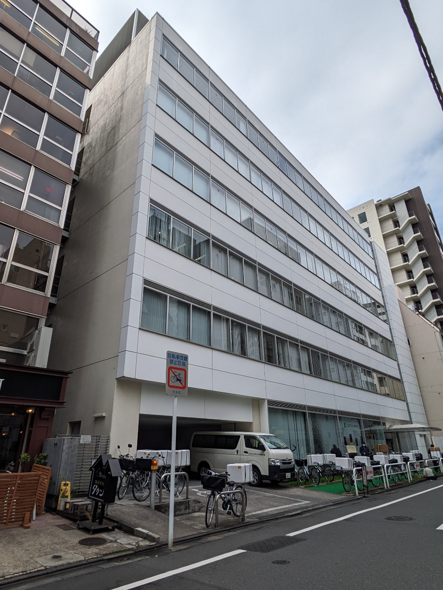 v20251216150806/fresh/building/J00100390744_17