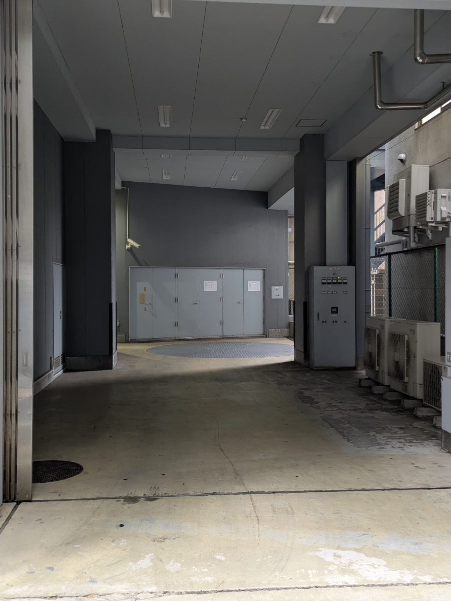v20251221150706/fresh/building/J00100359587_19