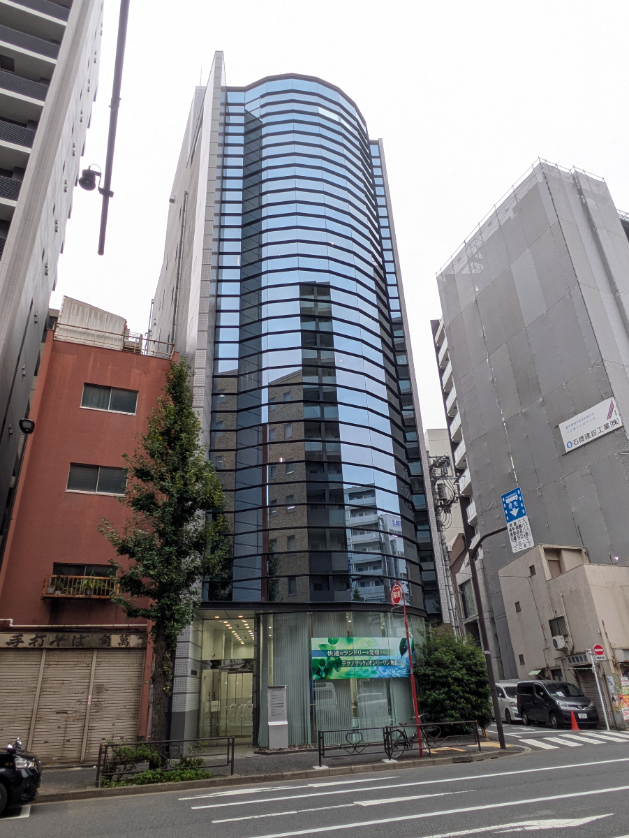 v20251221150706/fresh/building/J00100359587_64