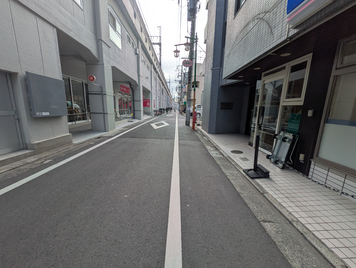 v20251223150905/fresh/building/J00100608126_9