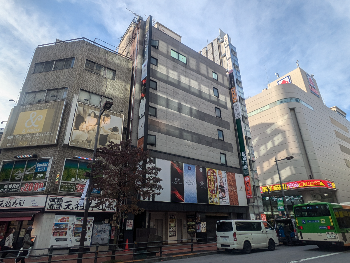 v20251228150654/fresh/building/J00100382876_6