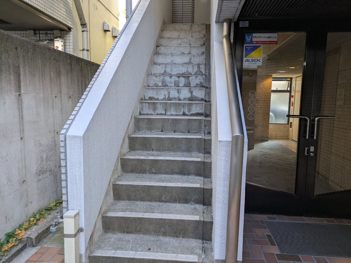 v20260201150652/fresh/building/J00100385950_9