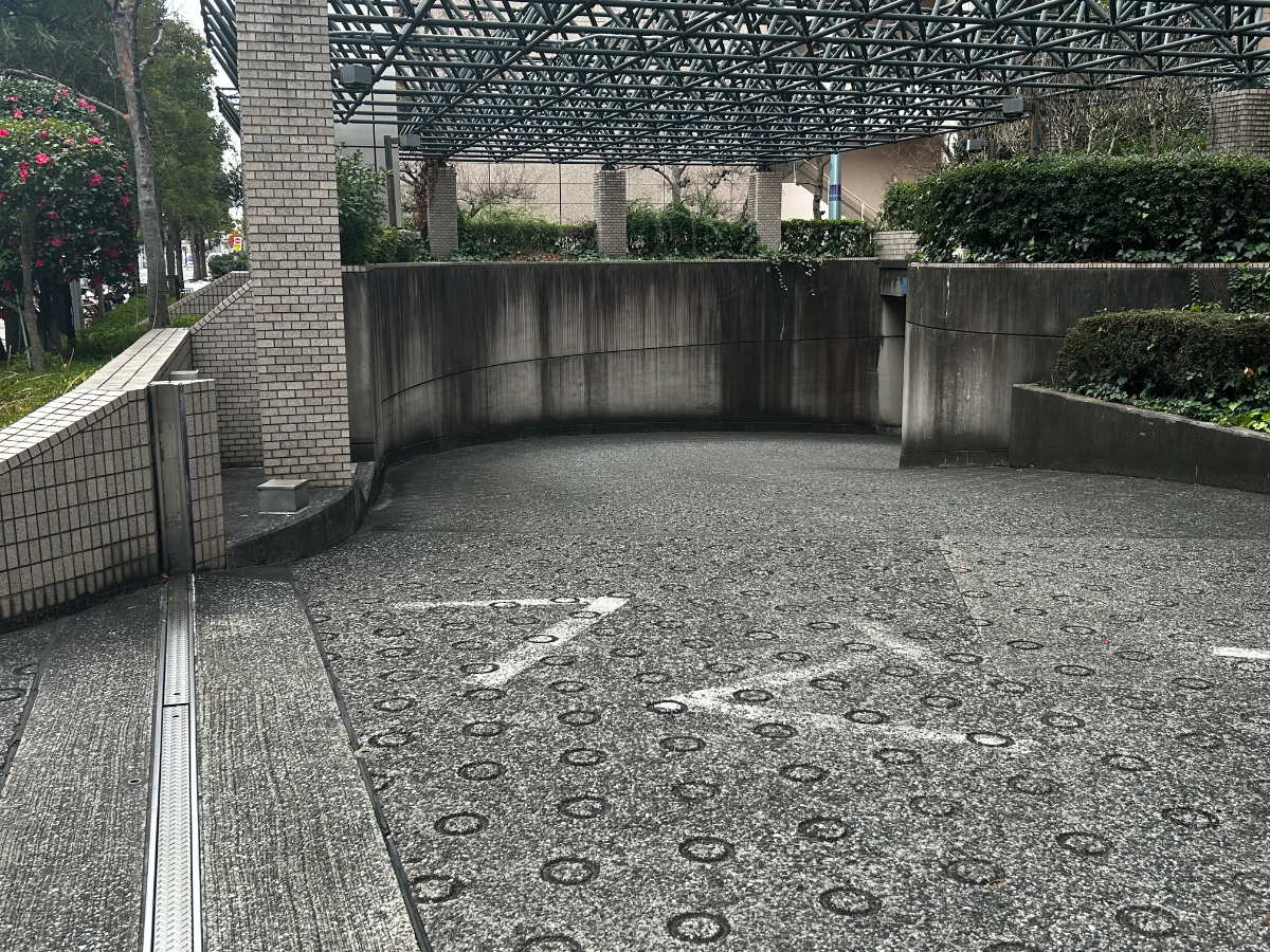 v20260306150755/fresh/building/J00100381329_21