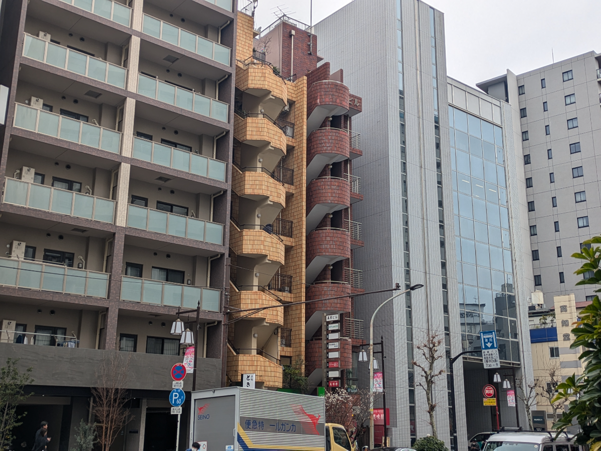 v20260331151546/fresh/building/J00100362227_11
