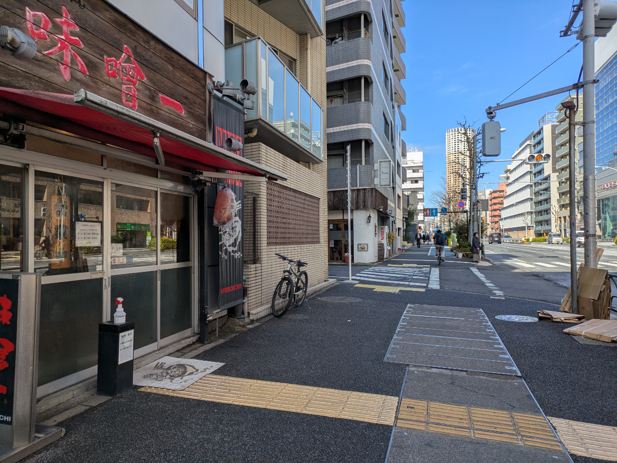 v20260331151546/fresh/building/J00100363243_16