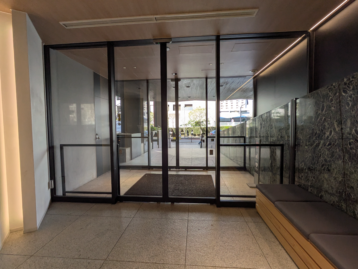 v20260406072300/fresh/building/J00100360945_9
