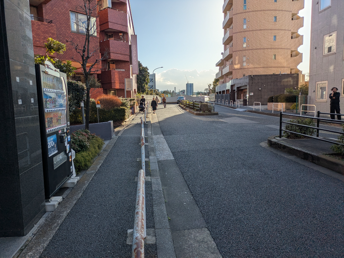 v20260406072300/fresh/building/J00100381610_2