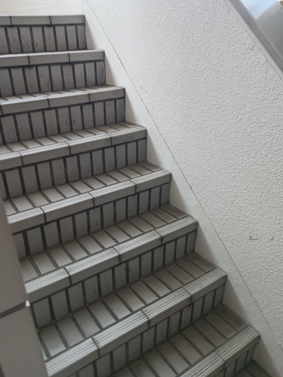 v20260406072300/fresh/building/J00100390646_8
