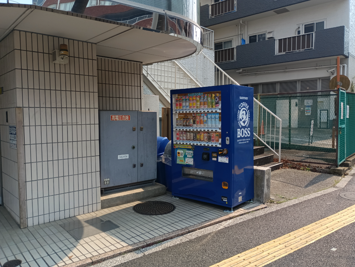 v20260406072300/fresh/building/J00100390646_9