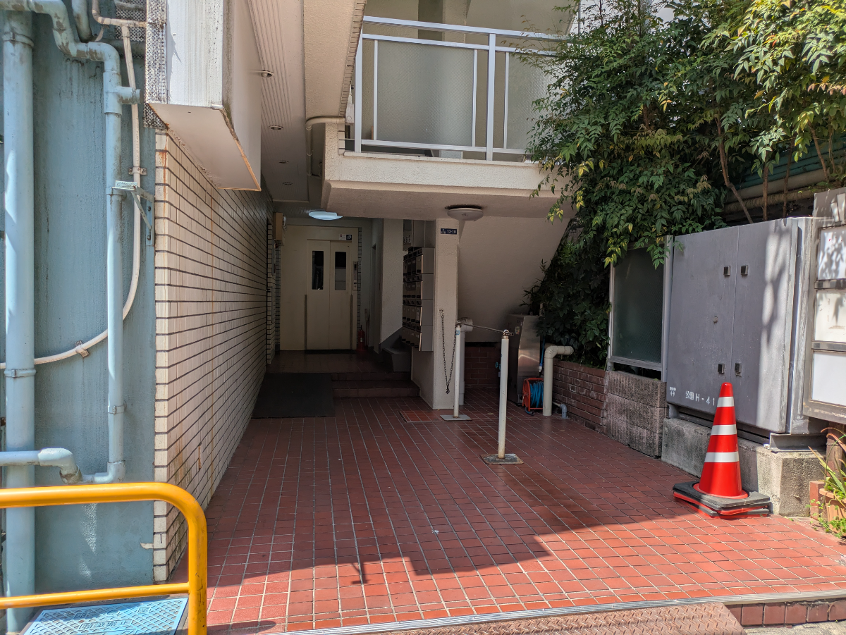 v20260418150639/fresh/building/J00100388324_3