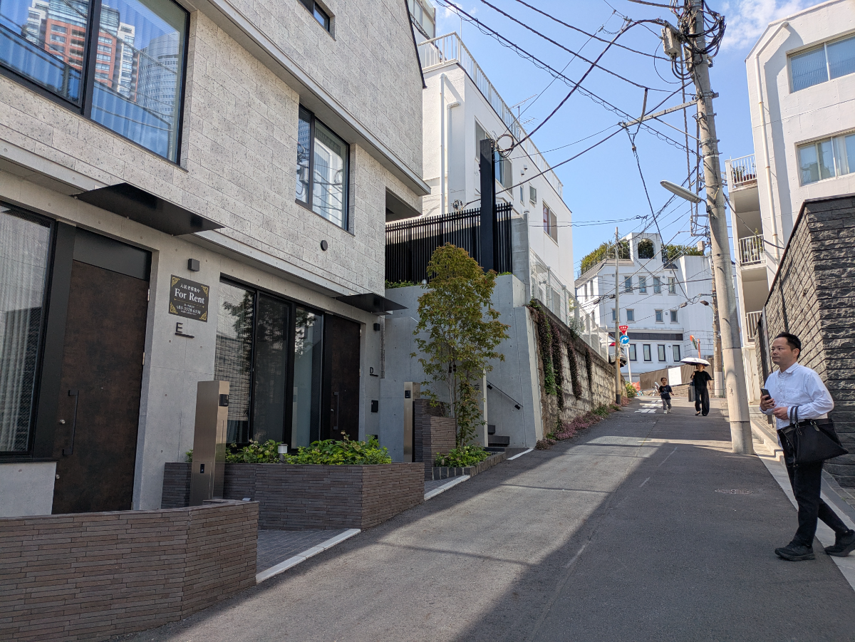 v20260427151116/fresh/building/J00100609319_17