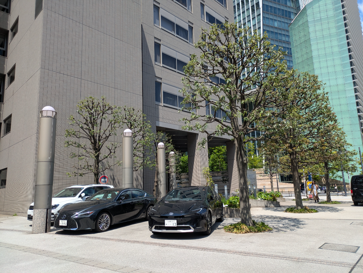 v20260428150901/fresh/building/J00100390833_16