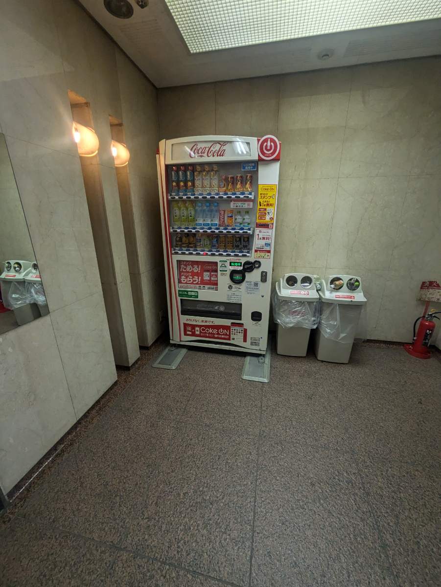 v20260501150758/fresh/building/J00100360082_10