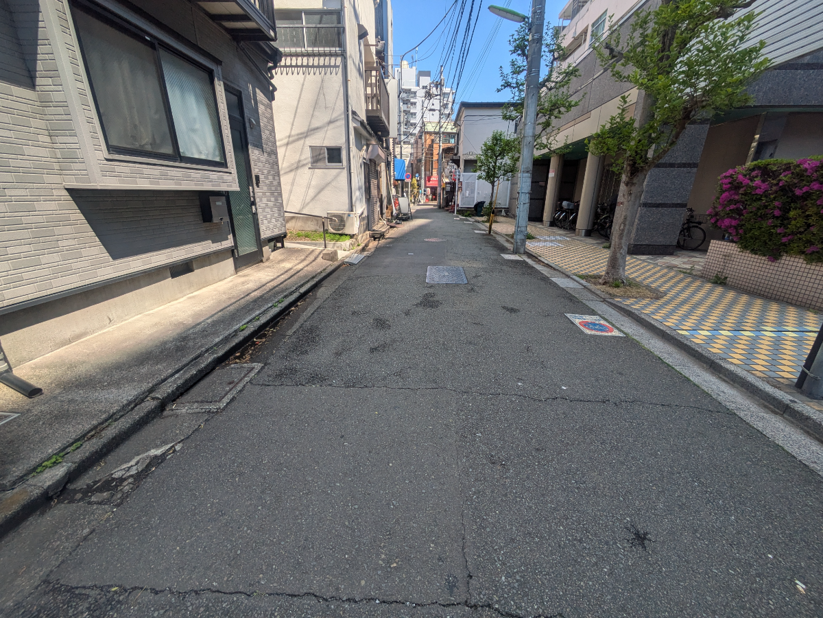 v20260501150758/fresh/building/J00100360082_9