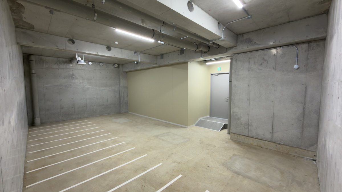 v20260507151825/fresh/room/H00103052056_8