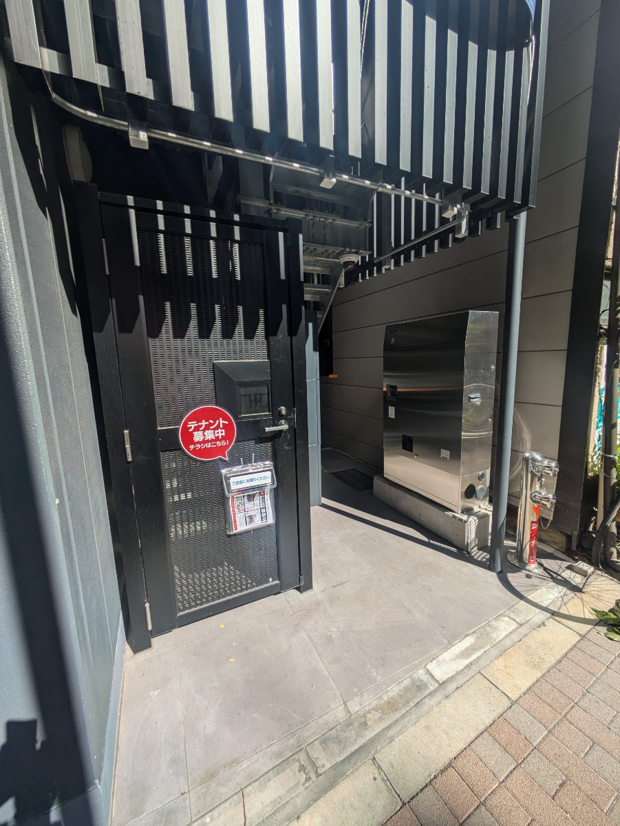 v20260524150635/fresh/building/J00100633721_10