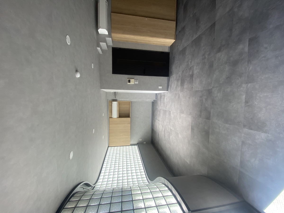 v20260527183601/fresh/room/H00103098785_2
