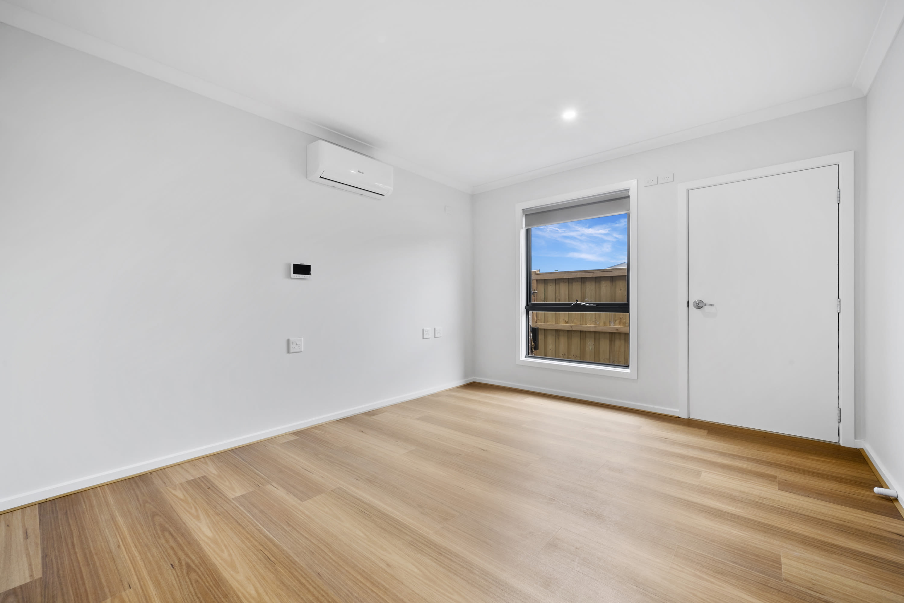 Clyde North Home gallery image 7