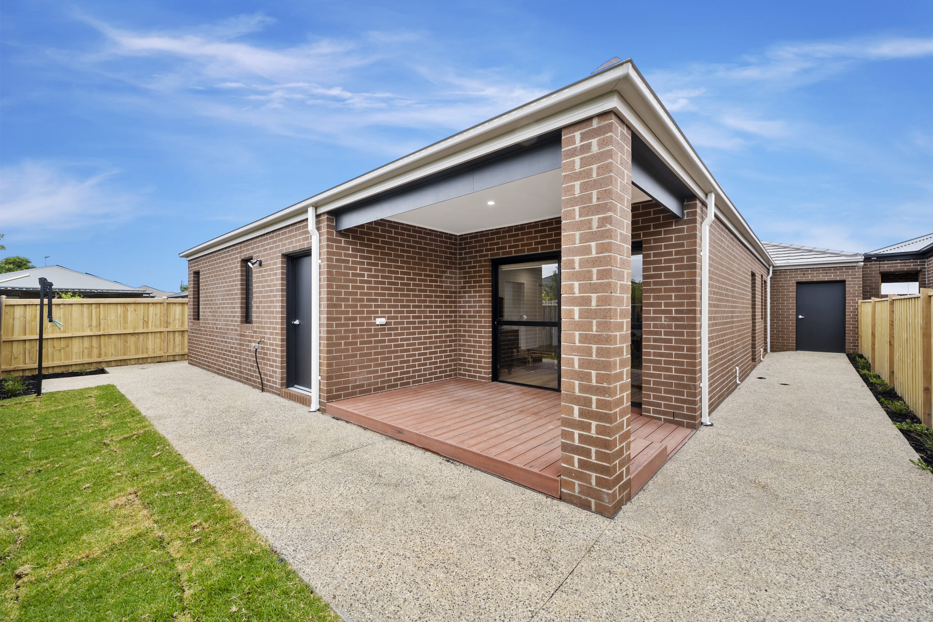 Clyde North Home gallery image 13