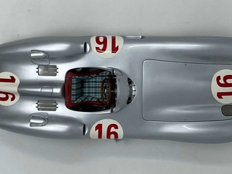 Motorsport Showroom - CMC Mercedes-Benz W196R 1954/55 Streamliner