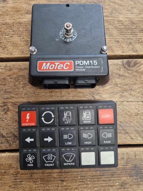 Motorsport Showroom - MoTeC PDM 15