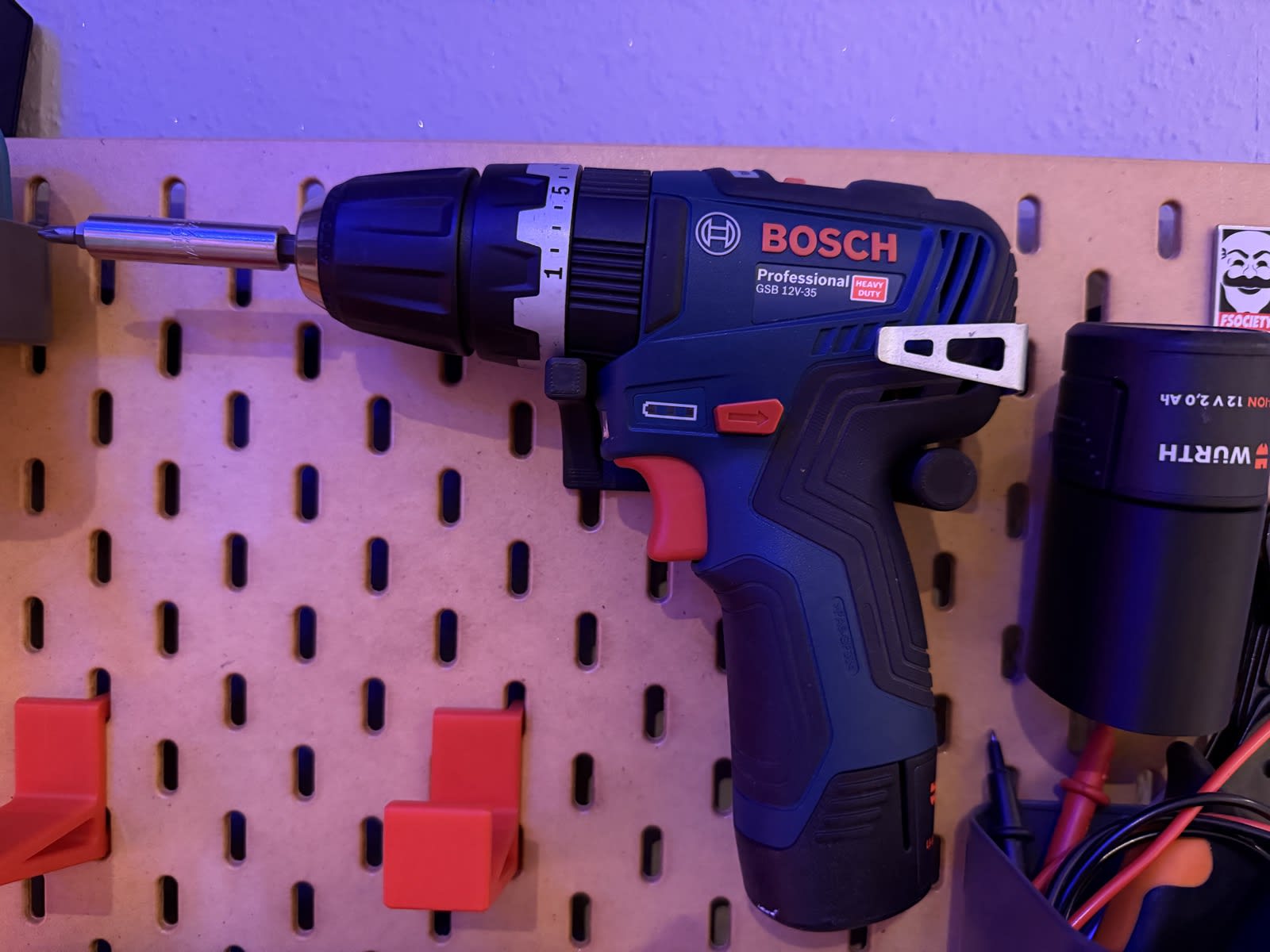 IKEA Skadis Bosch GSB 12V-35 – T-Clip-System