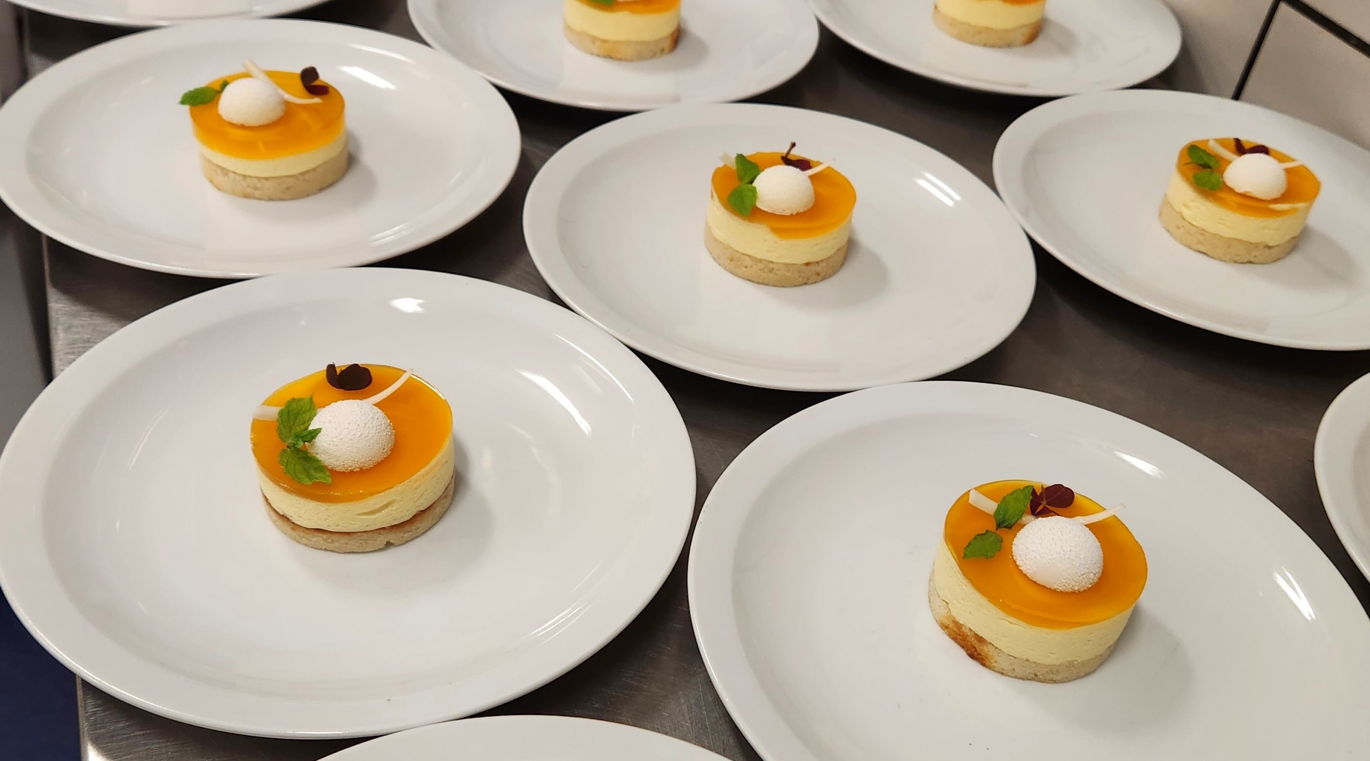 THE GOURMET - PEARLS OF THE SEA