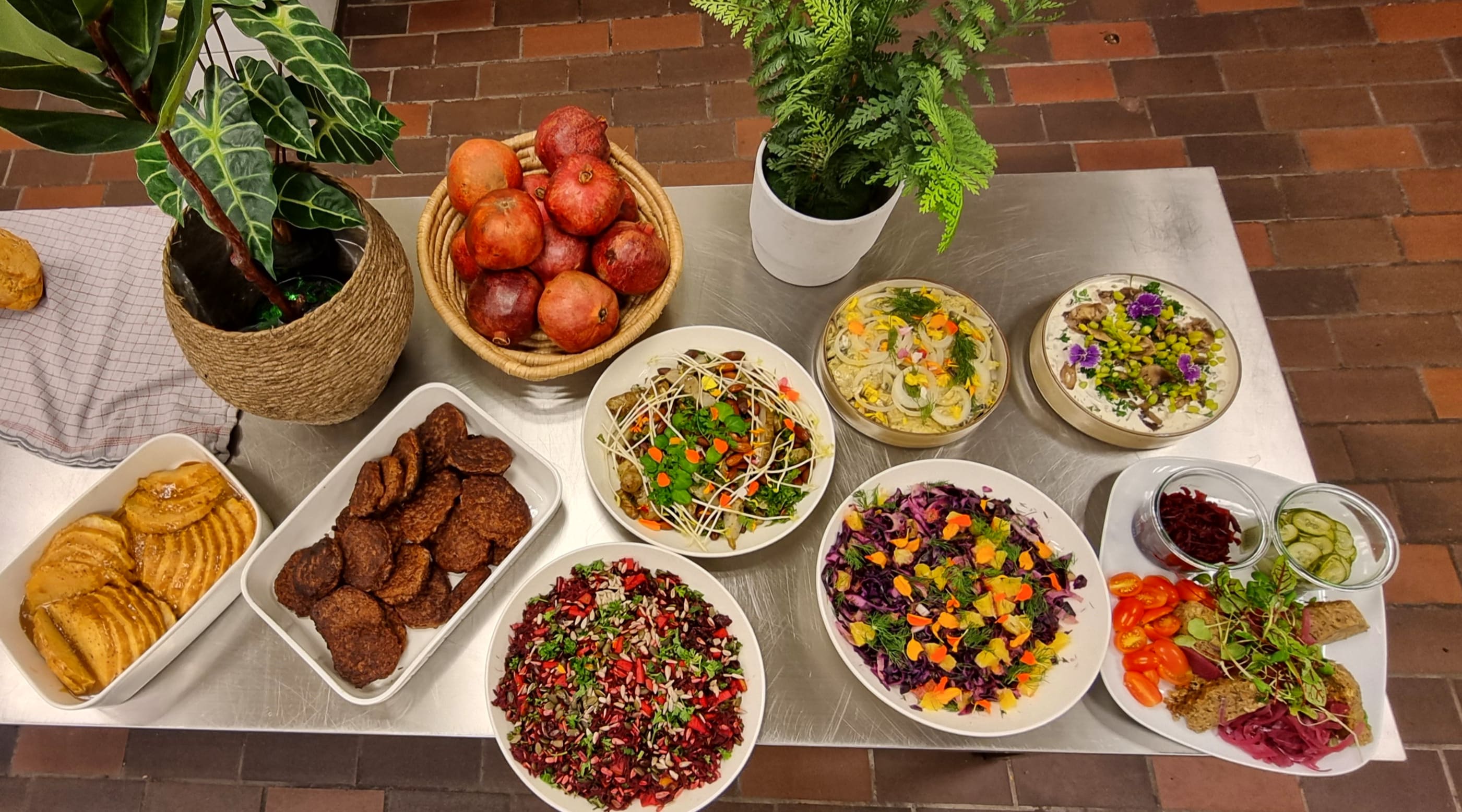 Green Christmas Buffet
