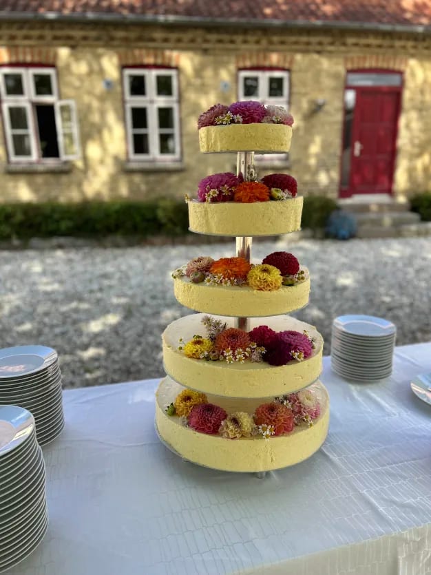Bryllupskage og kager til fest