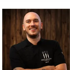 Jonas L.