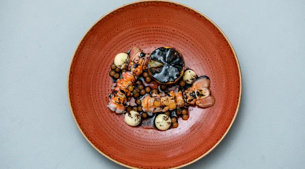 Elegant Christmas Menu with Shellfish and Fish