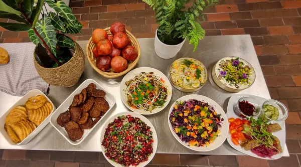 Green Christmas Buffet