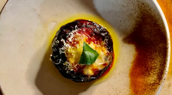 CATERING // THE HOUSEWIFE