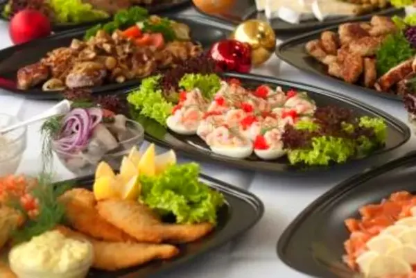 Julefrokost catering 2026 – klar til anretning