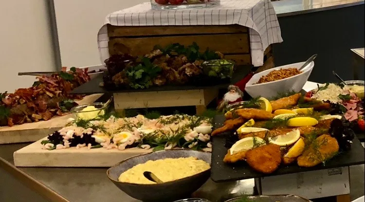 The big Christmas table
