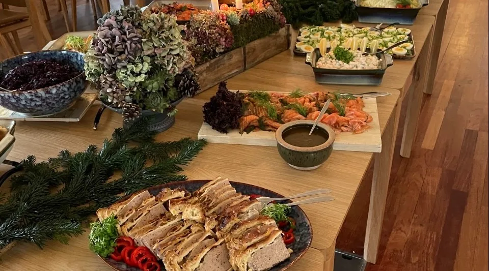 Påske-/Pinsefrokost