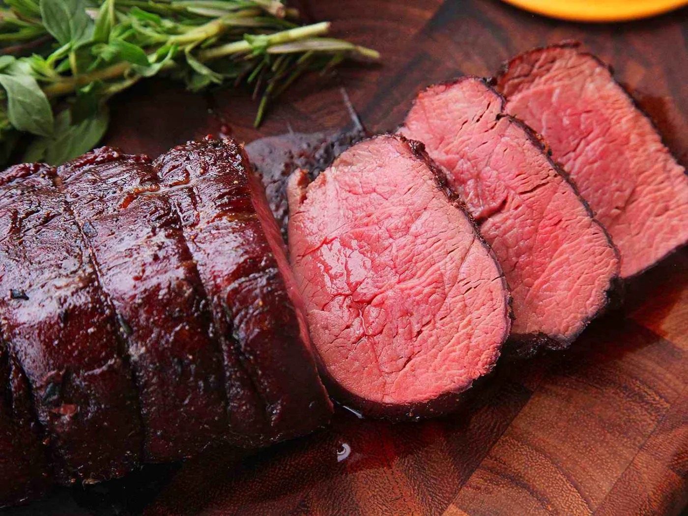 Steaks and Sauce ad libitum