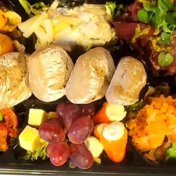 Tapas og antipasti – klar til servering