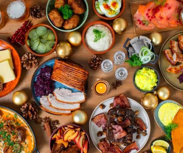 Julefrokost catering 2026 – klar til anretning