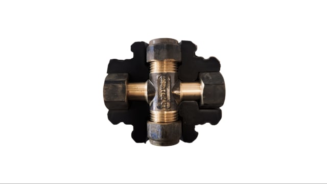 Copper Comp Insulated 4 Way Tee 15FI x 15C