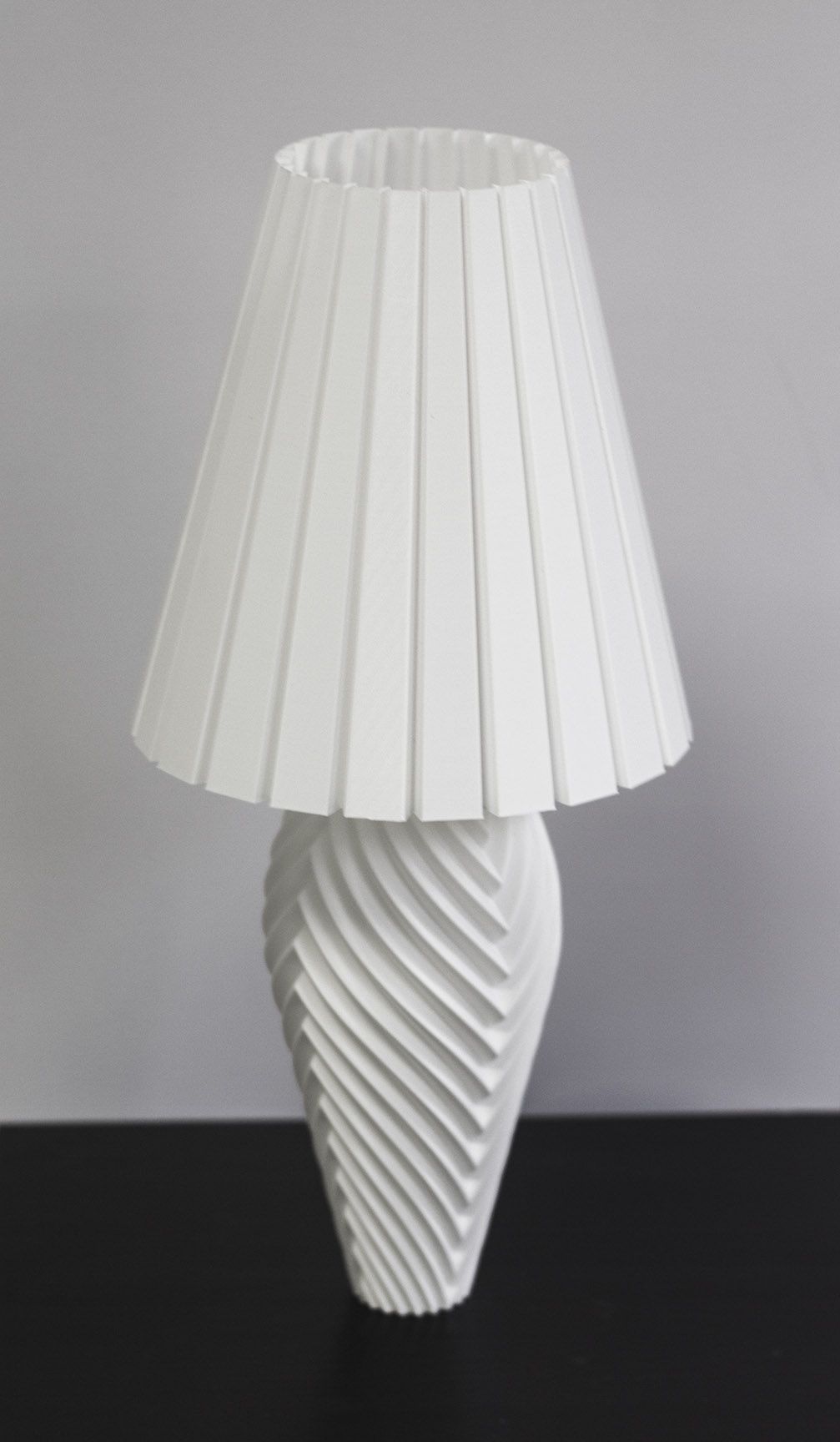 Introducing VAMP - the 3D printed table lamp