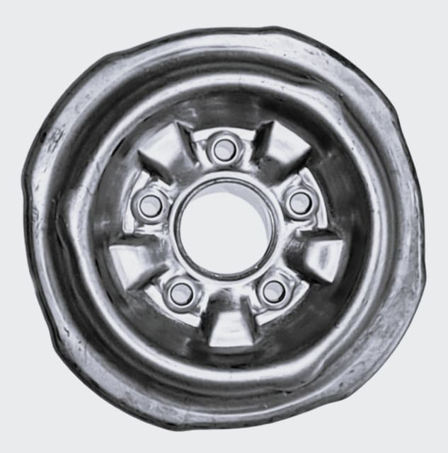 15" GMH OEM STYLED CENTRE 5-120.65 PCD 320ID