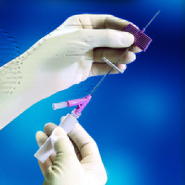 Saf-T-Intima Closed IV Catheter System, PRN Port, 24 Guage MK 330107