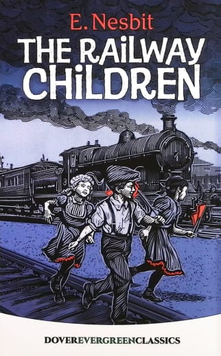 The Railway Children by E. Nesbit (Evergreen Classics)