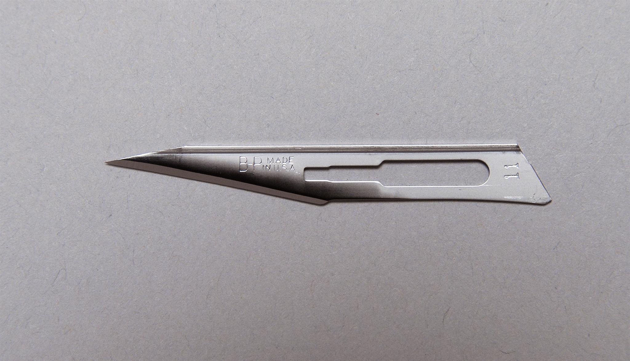 Bard-Parker Carbon Rib-Back Blade, Size 11 MK 199989