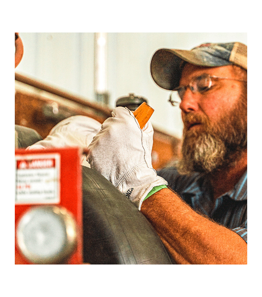 Pearl Grain Goatskin Driver, White, large image number 3