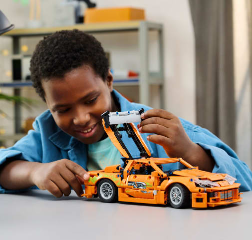 LEGO Technic Fast and Furious Toyota Supra MK4 (42204)