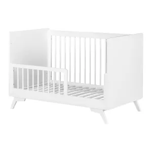 Baby Crib with Adjustable Height and Toddler Rail