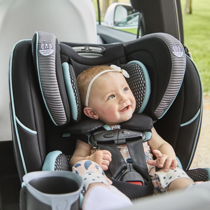 EveryFit™ 4-in-1 Convertible Car Seat (Olympus) Lifestyle Photo EveryFit™ 4-in-1 Convertible Car Seat (Olympus) Lifestyle Photo